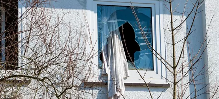 Storm Window Installation Contractors in Delray Beach, FL